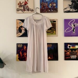 Miss Elaine White Chemise